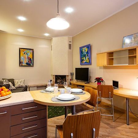 Kalnina Quiet Apartment In City Center Riga Buitenkant foto